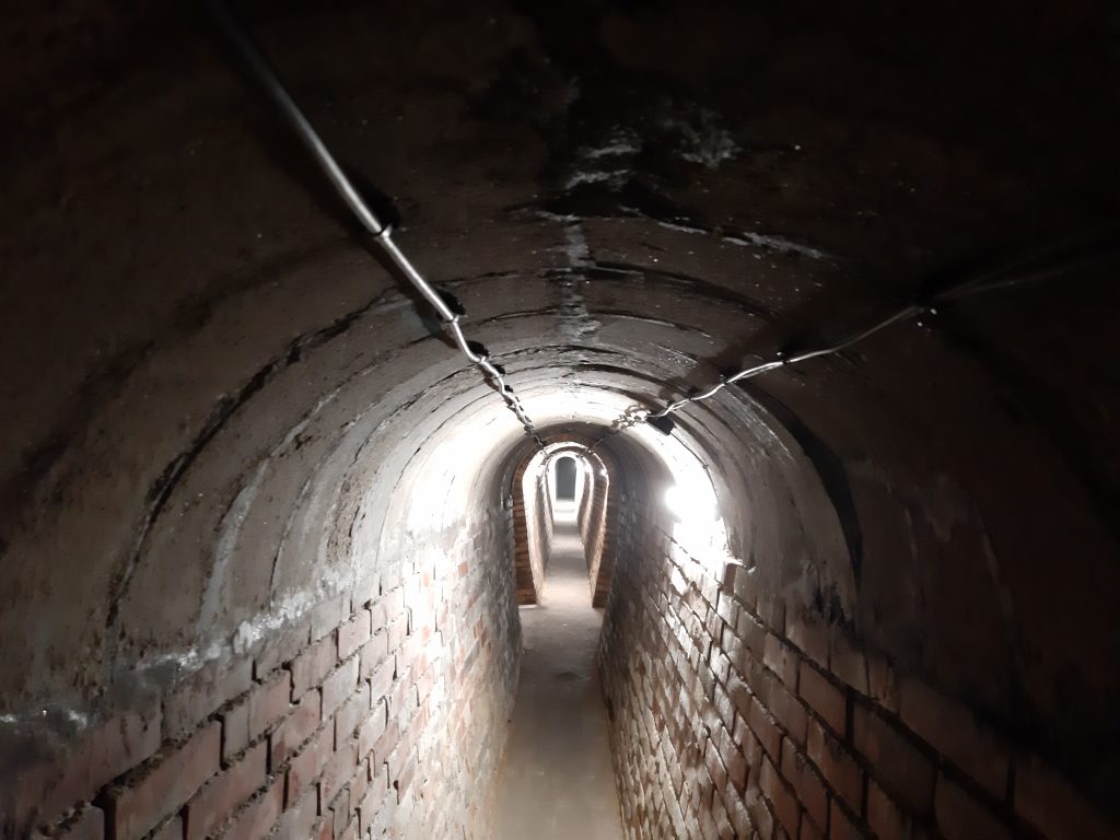 Wnętrza tuneli