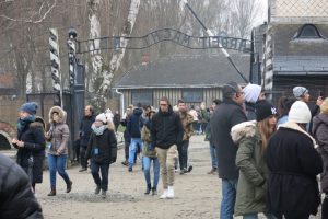 Oświęcim. Miejsce Pamięci Auschwitz ponownie otwarte dla odwiedzających