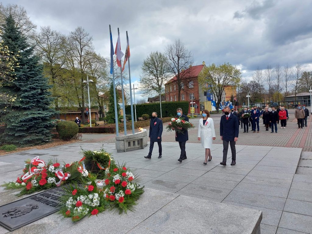 Prezydent Oświęcimia składa kwiaty w hołdzie twórcom Konstytucji 3 maja 