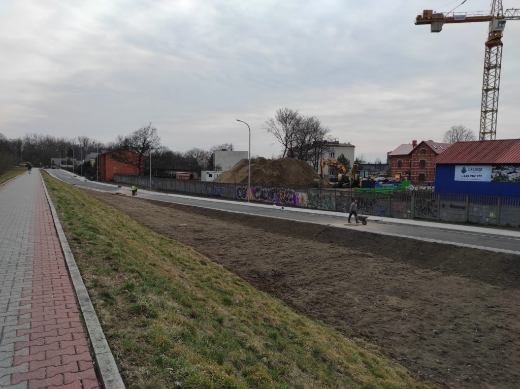 Nowa ulica będąca przedłużeniem ul. Strzeleckiej do ul. Cichej