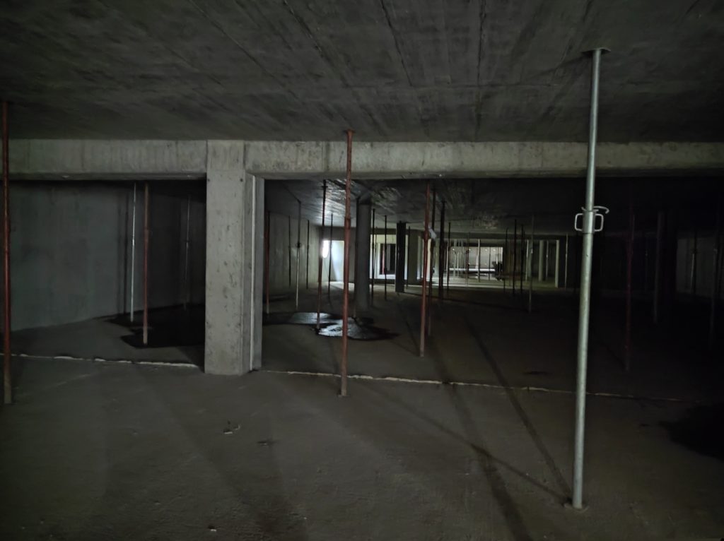Pierwszy poziom parkingu podziemnego