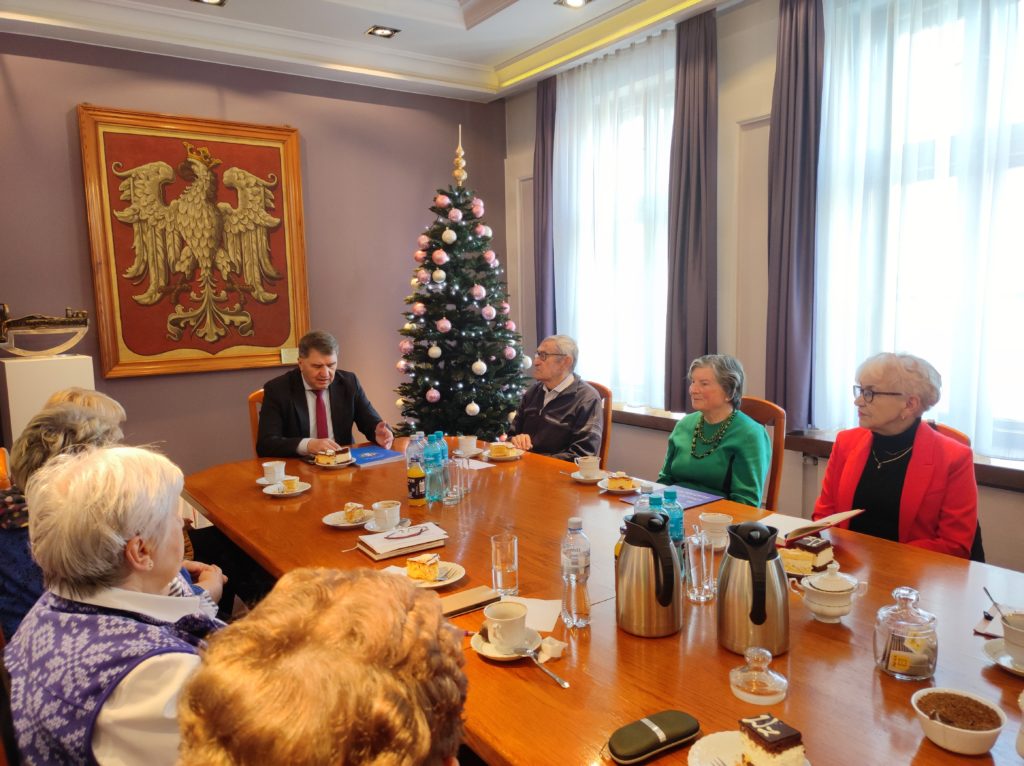Oświęcimska Rada Seniorów podczas spotkania u prezydenta 
