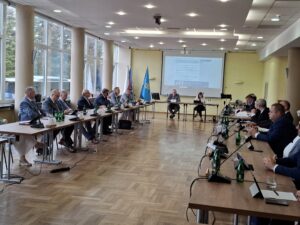 Oświęcim. Radni ocenili prezydenta. Włodarz Oświęcimia z absolutorium i wotum zaufania