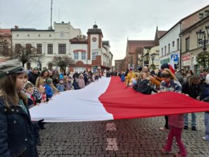 Oświęcim. Pod biało-czerwonymi barwami. 107. rocznica odzyskania przez Polskę niepodległości