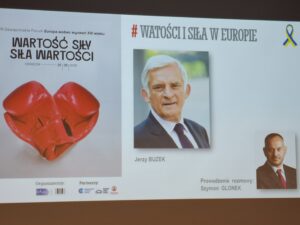 O wartościach, wspólnocie i odpowiedzialności. Oświęcimskie Forum Praw Człowieka w Galerii Książki